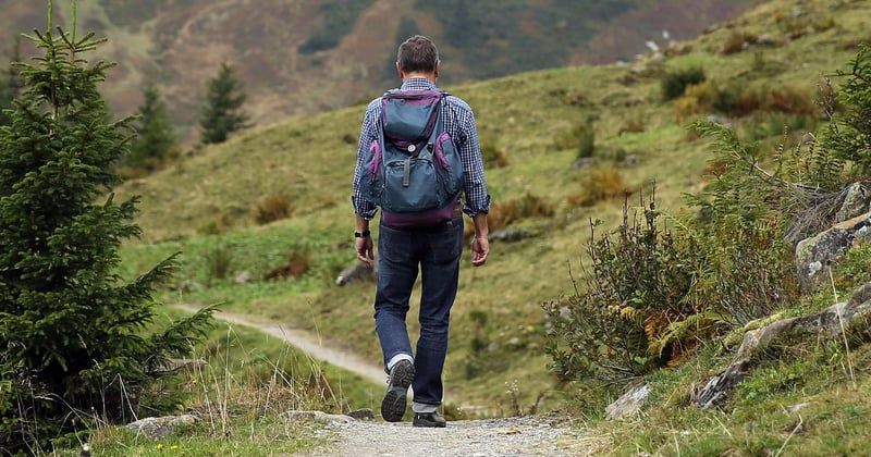 Randonnée en montagne accessible aux débutants : nos conseils pour bien commencer
